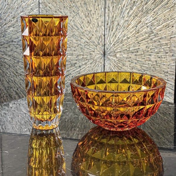 Lọ hoa pha lê Bohemia Diamond 33cm đẹp và ấn tượng sẽ làm bừng sáng bất kỳ nội thất nào