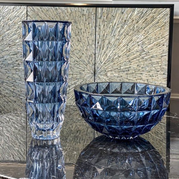 Lọ hoa pha lê Bohemia Diamond 33cm thể hiện tay nghề điêu luyện của người làm pha lê