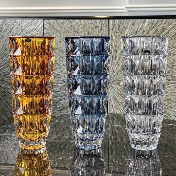 Lọ hoa pha lê Bohemia Diamond có 2 loại, cao 28cm và 33cm