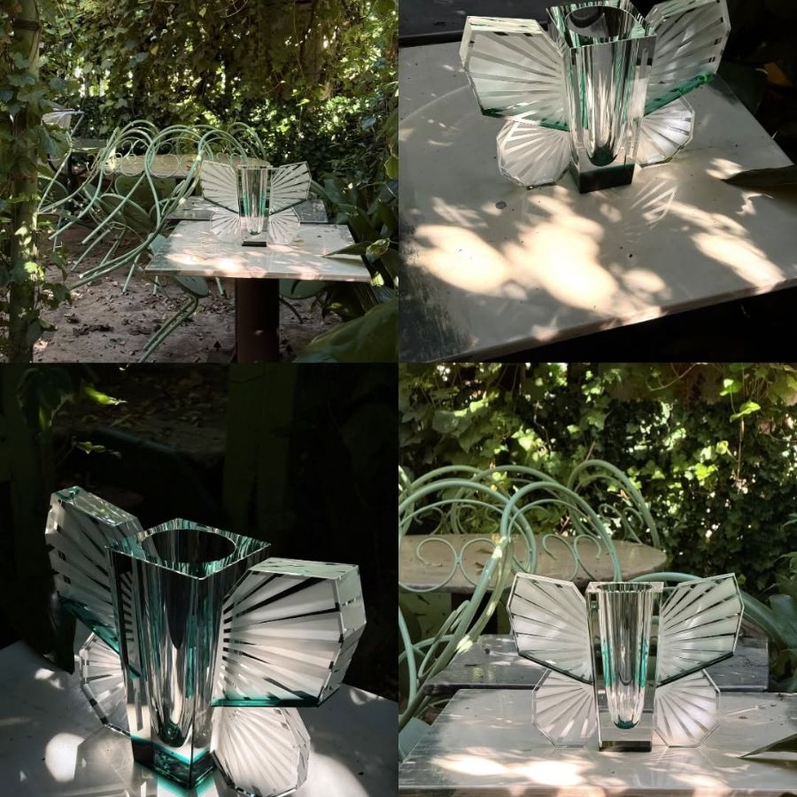 Lọ hoa pha lê Claire Reflections Copenhagen 38cm là một tác phẩm điêu khắc trang trí trung tâm