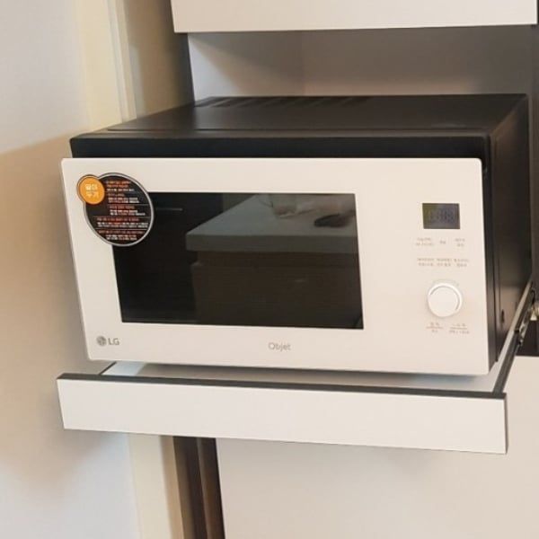 Lò vi sóng kiêm nướng hấp LG Dios 32L Khoang thép không gỉ - Vệ sinh hơn.