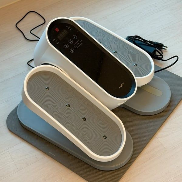 Máy đi bộ Melkin Da Naeul - Hàn Quốc Kiểm soát lực đạp 10 mức: Tập luyện tăng cường sức mạnh phần thân dưới, từ mắt cá chân đến đùi.