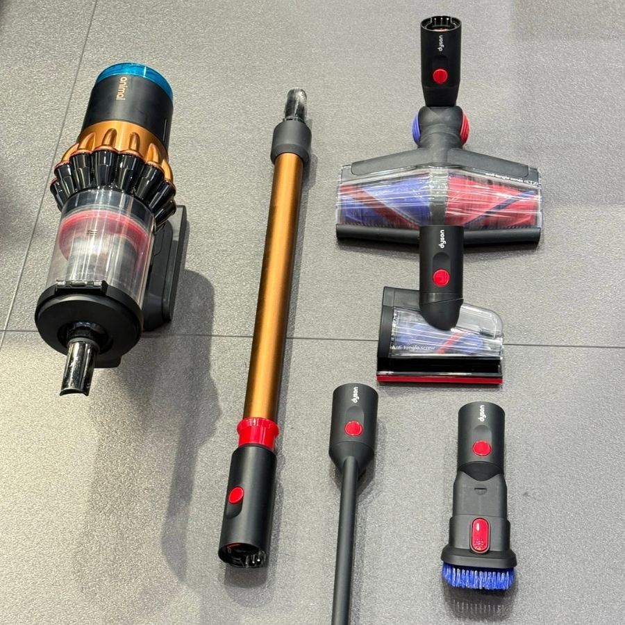 Máy hút bụi Dyson V16 Piston Animal với các phụ kiện đi kèm