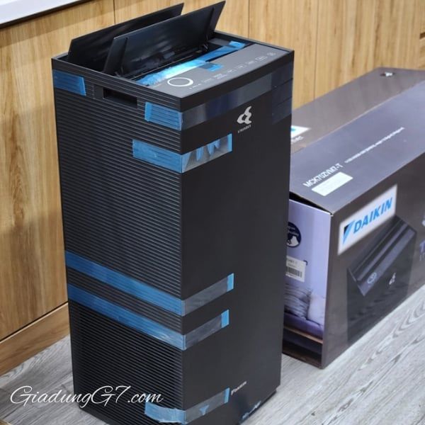 Máy lọc không khí Daikin MCK70ZVM7 kèm tạo ẩm Thiết kế đơn giản mà nổi bật với kết cấu mờ sang trọng