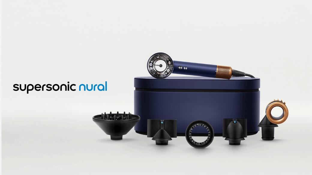 Máy sấy tóc Dyson HD16 Supersonic Nural - Màu Amber Silk được lập trình để chiếu tia hồng ngoại quanh đầu khi các chị em sử dụng