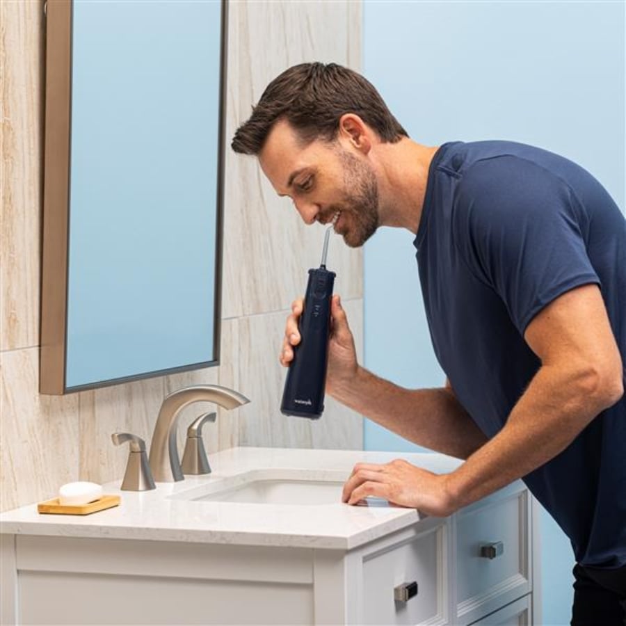 Máy tăm nước Waterpik này đi kèm với 3 đầu tăm nước cho nhiều nhu cầu nha khoa khác nhau, 2 chế độ an toàn và hiệu quả (thấp/cao)