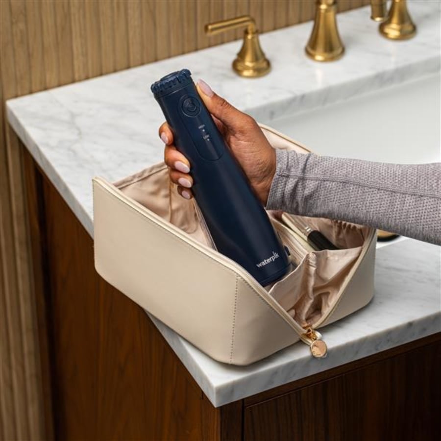 Máy tăm nước Waterpik này đi kèm với 3 đầu tăm nước cho nhiều nhu cầu nha khoa khác nhau, 2 chế độ an toàn và hiệu quả (thấp/cao)