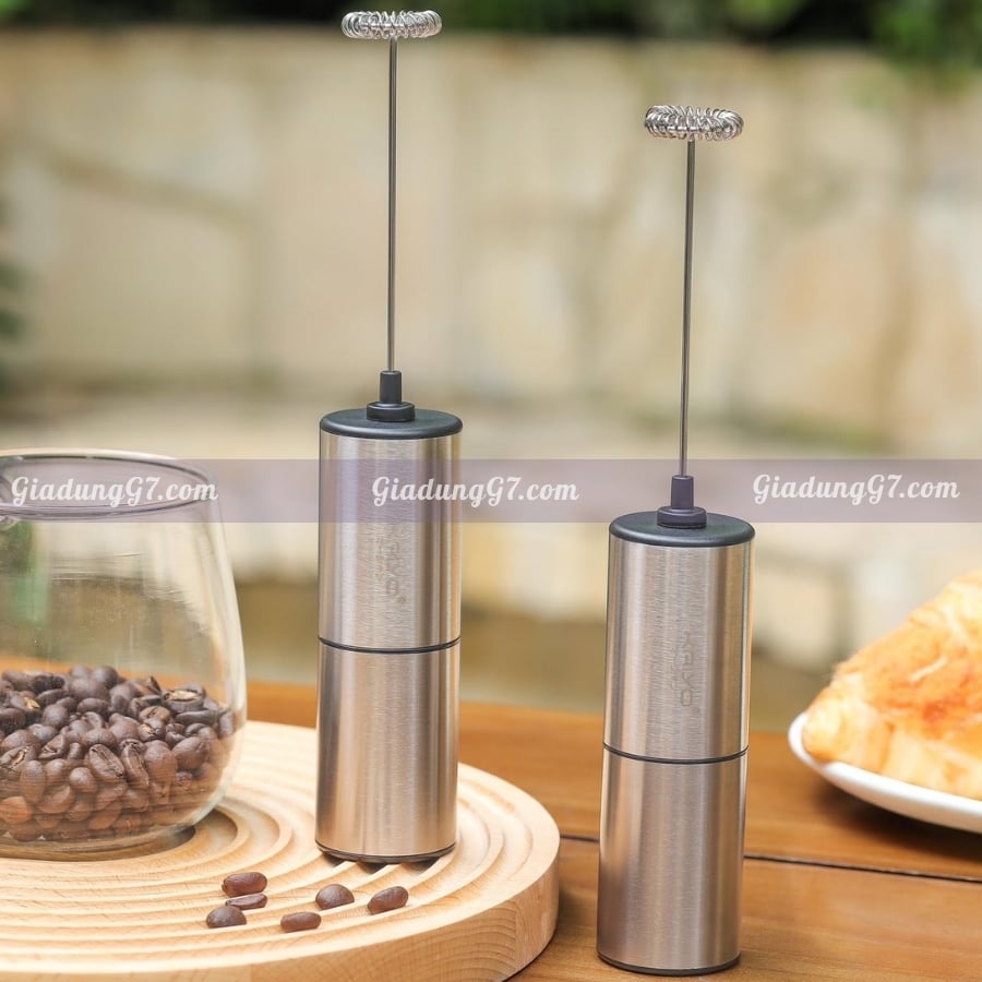 Máy tạo bọt, đánh trứng cầm tay Kaiyo KMF-6186 Tốc độ quay 10.000 vòng/phút: Tạo bọt mịn chỉ sau vài giây, giúp pha chế đồ uống nhanh chóng và tiện lợi.