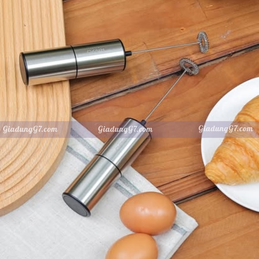 Máy tạo bọt, đánh trứng cầm tay Kaiyo KMF-6186 Tốc độ quay 10.000 vòng/phút: Tạo bọt mịn chỉ sau vài giây, giúp pha chế đồ uống nhanh chóng và tiện lợi.