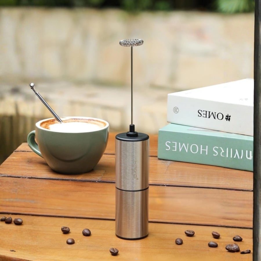 Máy tạo bọt, đánh trứng cầm tay Kaiyo KMF-6186 sở hữu tốc độ quay lên đến 10.000 vòng/phút