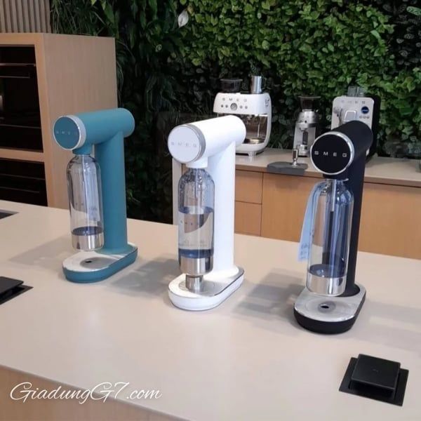 Máy tạo nước soda Smeg SKC01BLMAU Quản lý nhỏ giọt thông minh