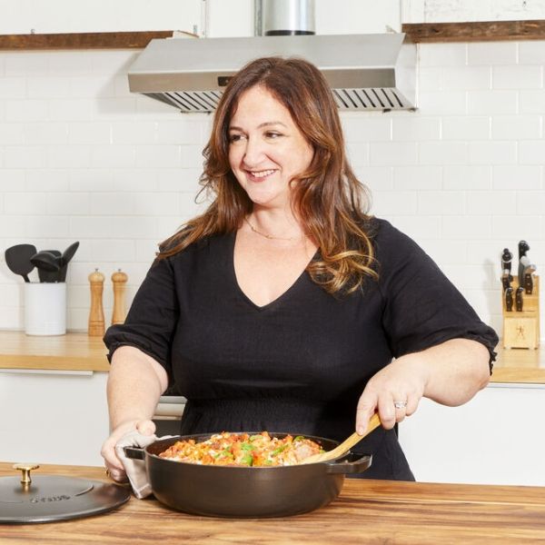 Nồi chảo gang Staub Chistera 28cm 3.7L Nghề Thủ Công Truyền Thống Từ Pháp