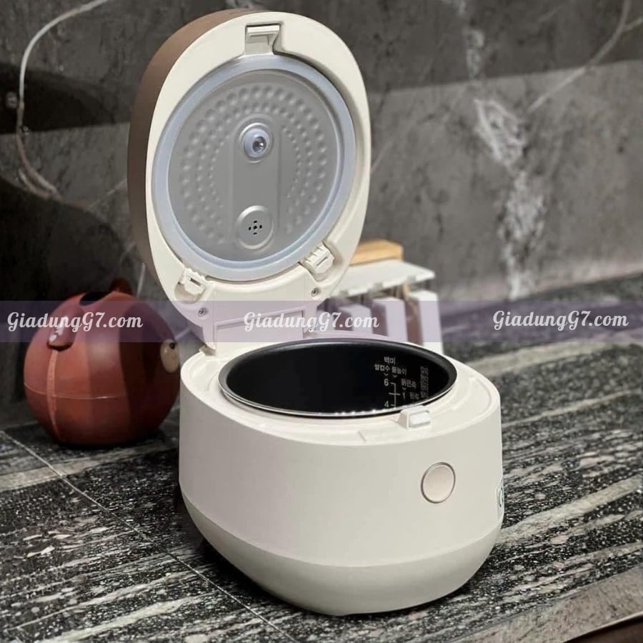 Nồi cơm điện Cuckoo CR-0685GW 1.08L Lòng Nồi Tráng Men Chống Dính An Toàn