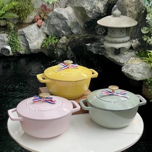 Nồi gang Staub Wanabe 18cm 1.66L có nhiều màu cho bạn lựa chọn