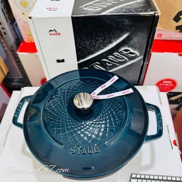 Nồi gang tròn Staub Twister 24cm - Xanh Lamer