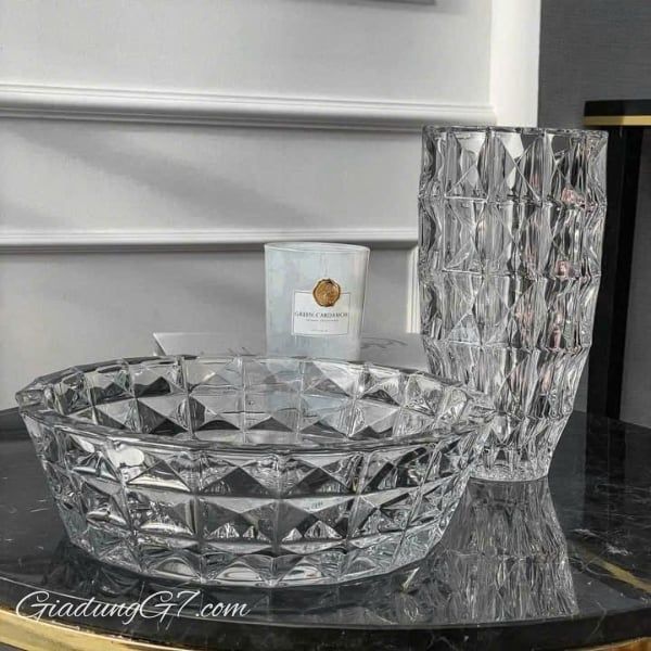 Tô pha lê Bohemia Diamond 32.5cmđẹp và ấn tượng sẽ làm bừng sáng bất kỳ nội thất nào