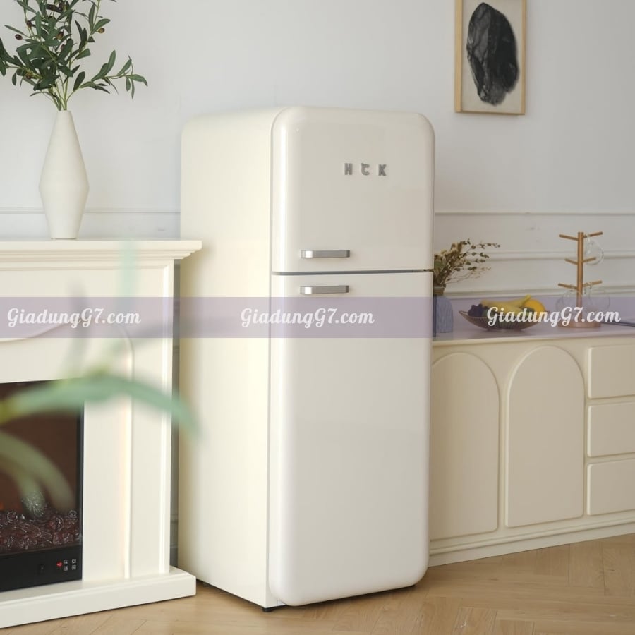 Tủ lạnh HCK BCD-192R-S 192L 2 ngăn (lạnh 143L, đông 49L) - Màu Kem có thể mang đến nét thanh lịch cổ điển cho bất kỳ không gian nào