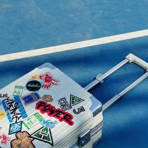 Vali Addidas size 20 cabin hoàn hảo cho những chuyến đi chơi