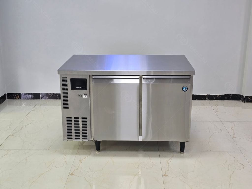 Bàn Mát 2 Cánh Hoshizaki RTV-126A trực diện