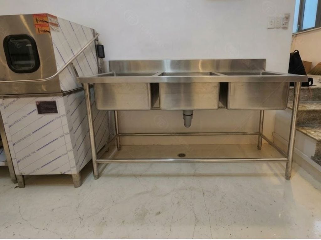 Chậu rửa ba inox công nghiệp thực tế