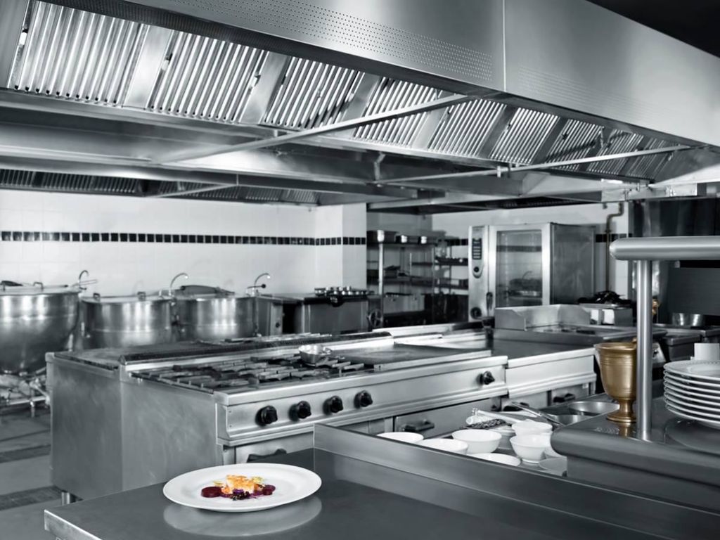 thiết bị bếp công nghiệp theo tiêu chuẩn khách sạn 5 sao