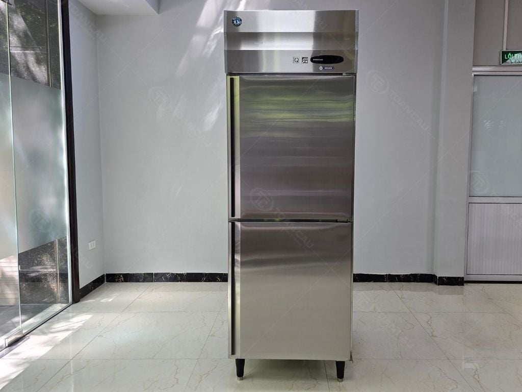 Tủ Đông 2 Cánh Hoshizaki HFV-78A trực diện