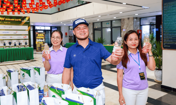 Nước ion kiềm Mira là bí quyết giữ vững phong độ của các golfer