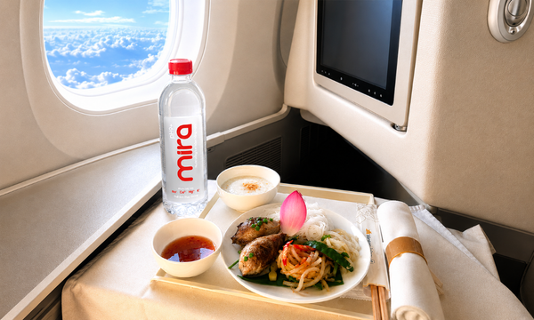 Nước ion kiềm Mira trên chuyến bay Vietnam Airlines