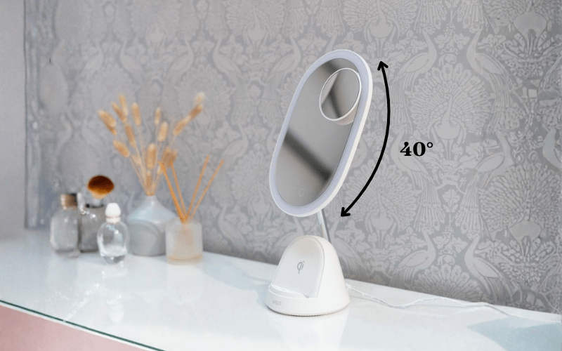 Gương trang điểm cảm ứng tích hợp đèn LED kèm sạc không dây WILIT QU10AM nghiêng 40 độ