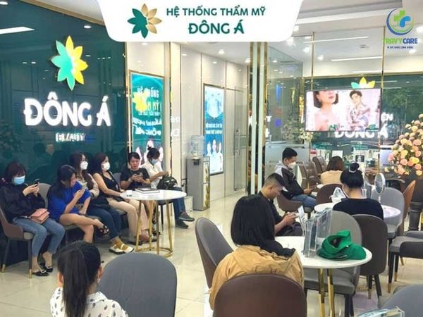 Nhân viên đào tạo học viên