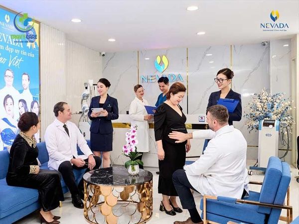 Thẩm mỹ viện quốc tế Nevada là địa chỉ triệt lông bụng được bác sĩ nước ngoài trực tiếp thăm khám