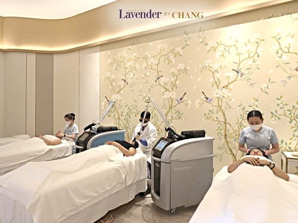 Khách hàng trải nghiệm liệu trình laser sắc tố cao cấp tại Lavender By Chang – địa chỉ khử thâm nhũ hoa