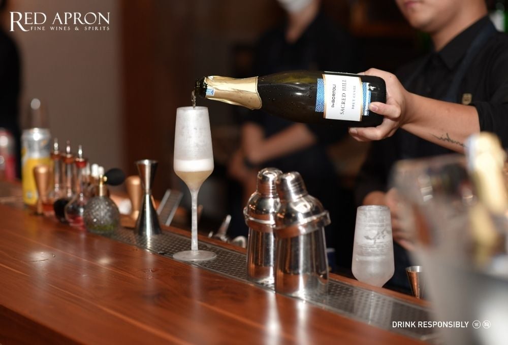 De Bortoli sparkling dùng cùng hàu, tôm và các món khai vị trong tiệc nhẹ