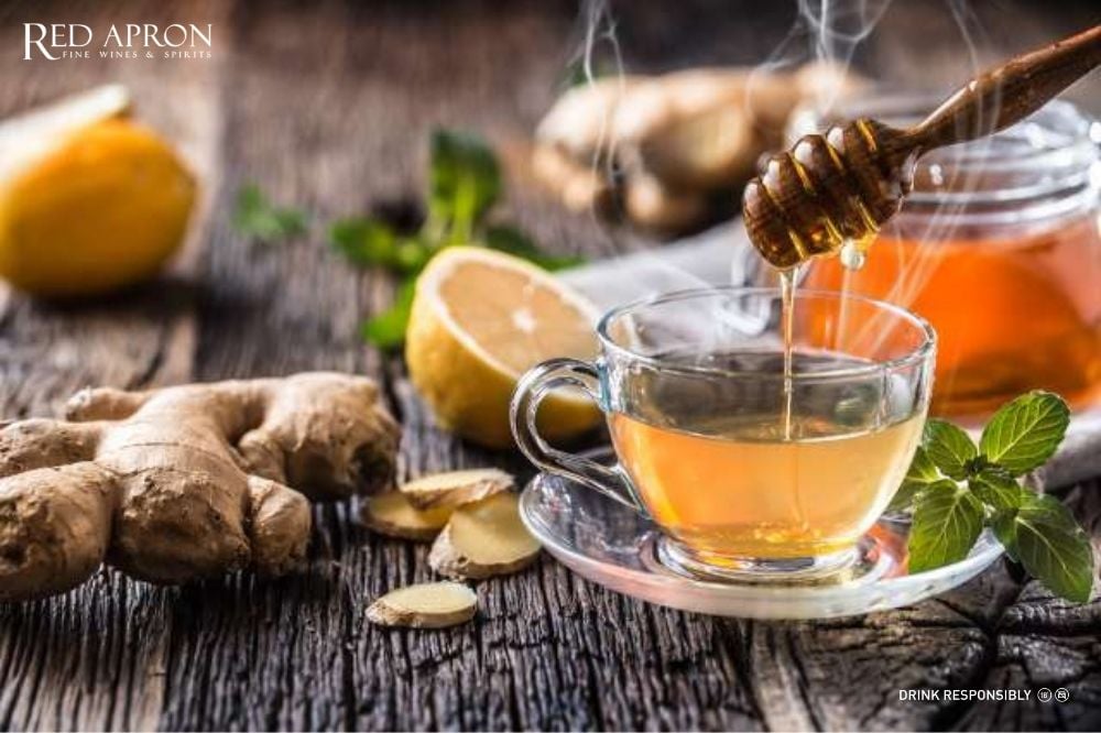 Nước ấm pha mật ong cung cấp năng lượng nhanh nhưng không giải cồn