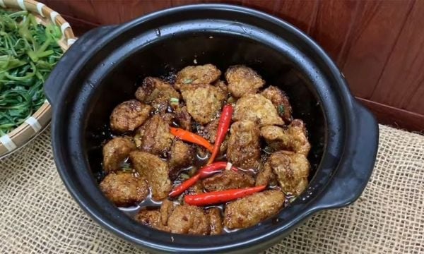 Cách làm chả cá kho tiêu cay thơm, đưa cơm ngày se lạnh