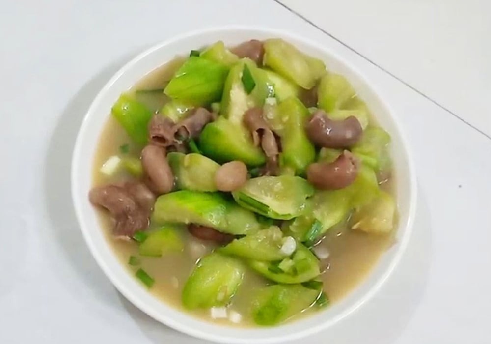 Bao tử cá basa xào mướp