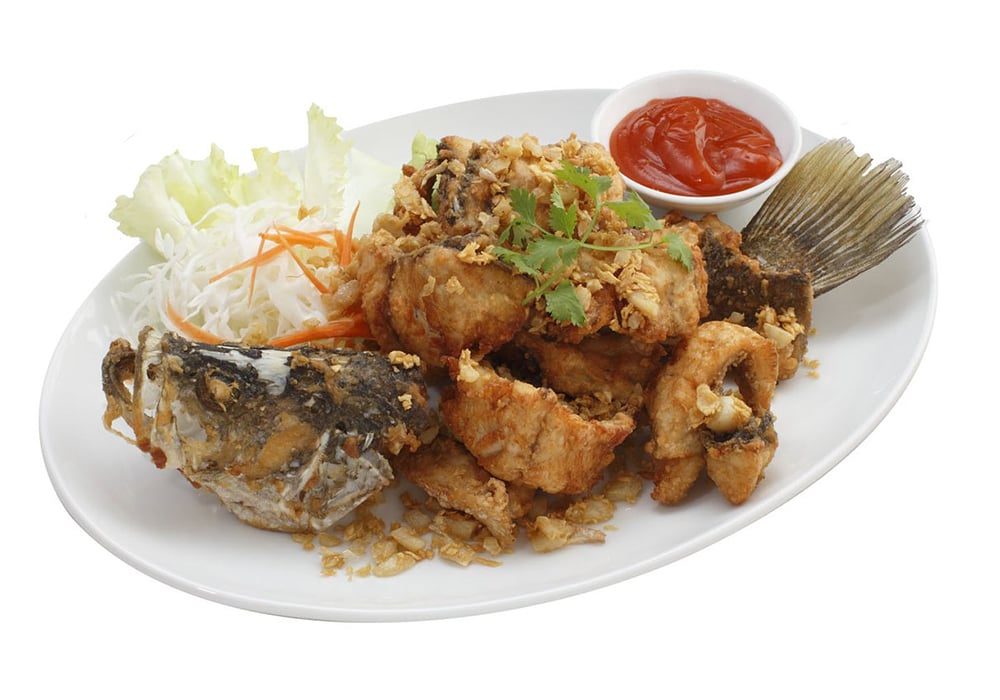 Cá chẽm chiên giòn