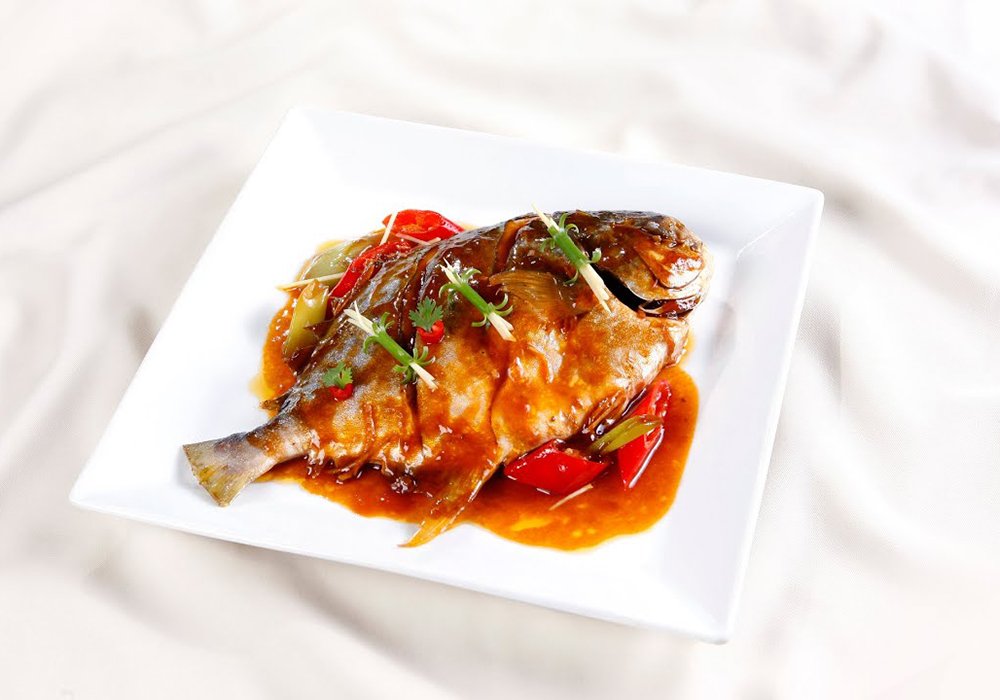 Cá chim kho gừng ớt