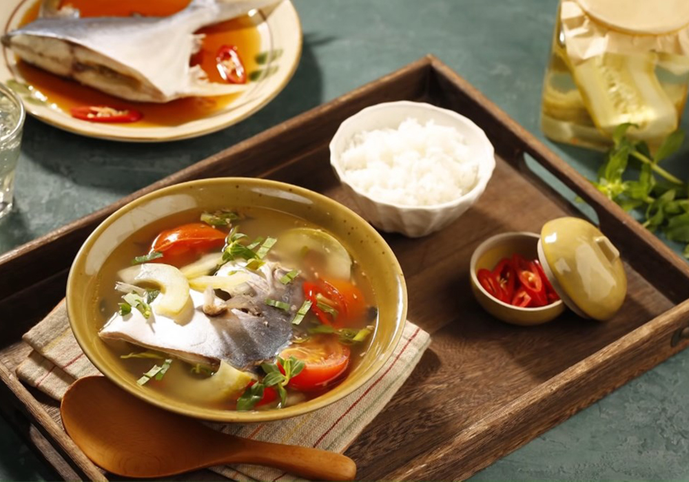 Canh cá chim dưa muối