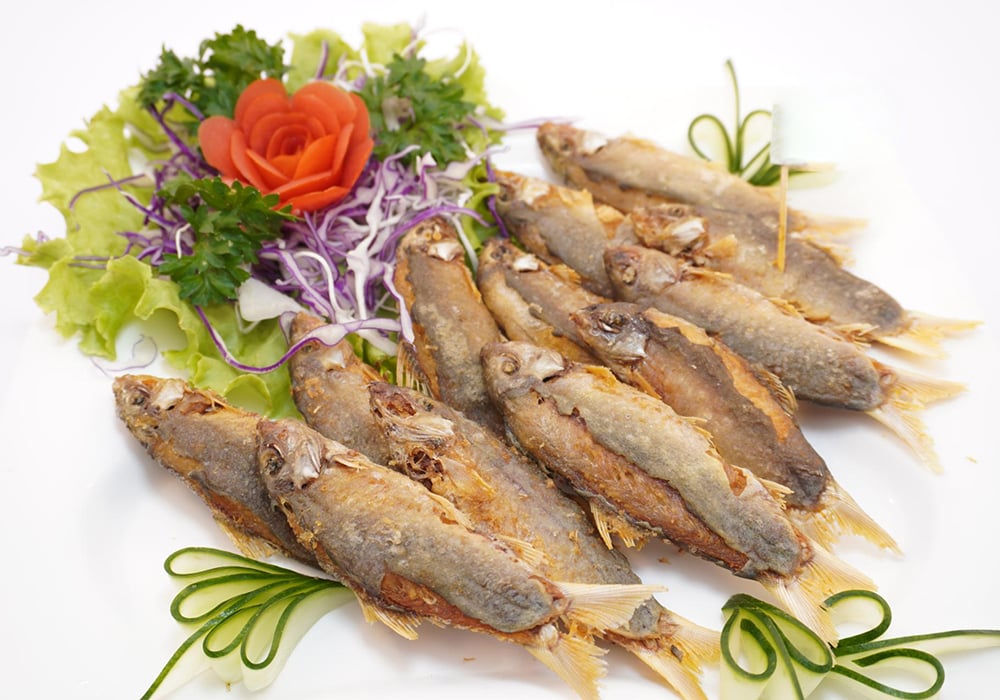 Cá heo chiên giòn