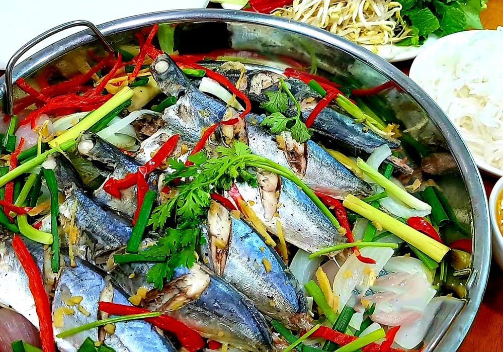 Cá nục hấp xì dầu