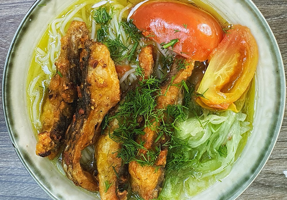 Cá rô phi nấu canh chua
