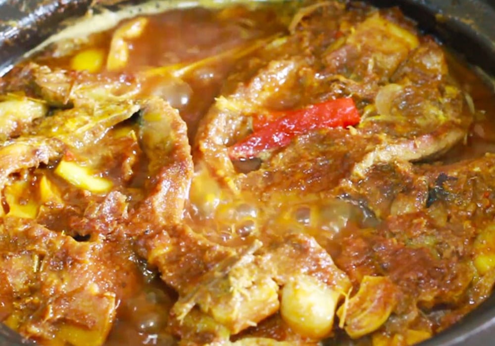 Cá trắm kho tương bần