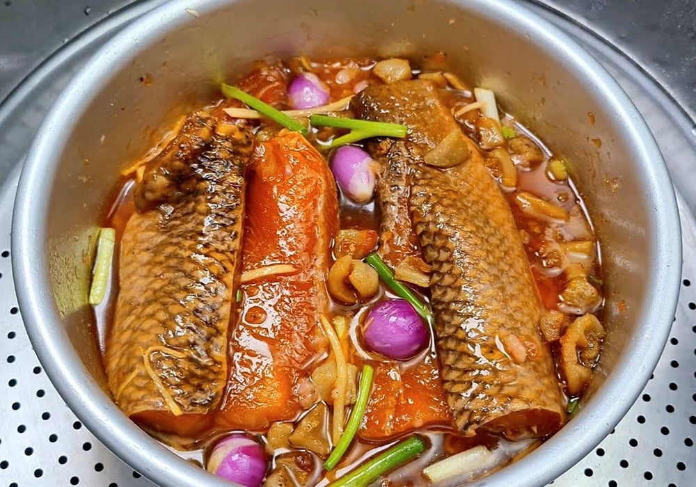 Mắm cá lóc chưng