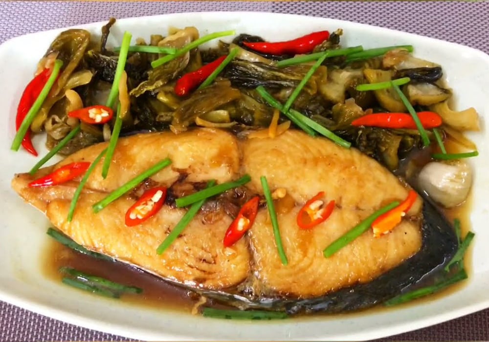 Cá thu kho dưa chua