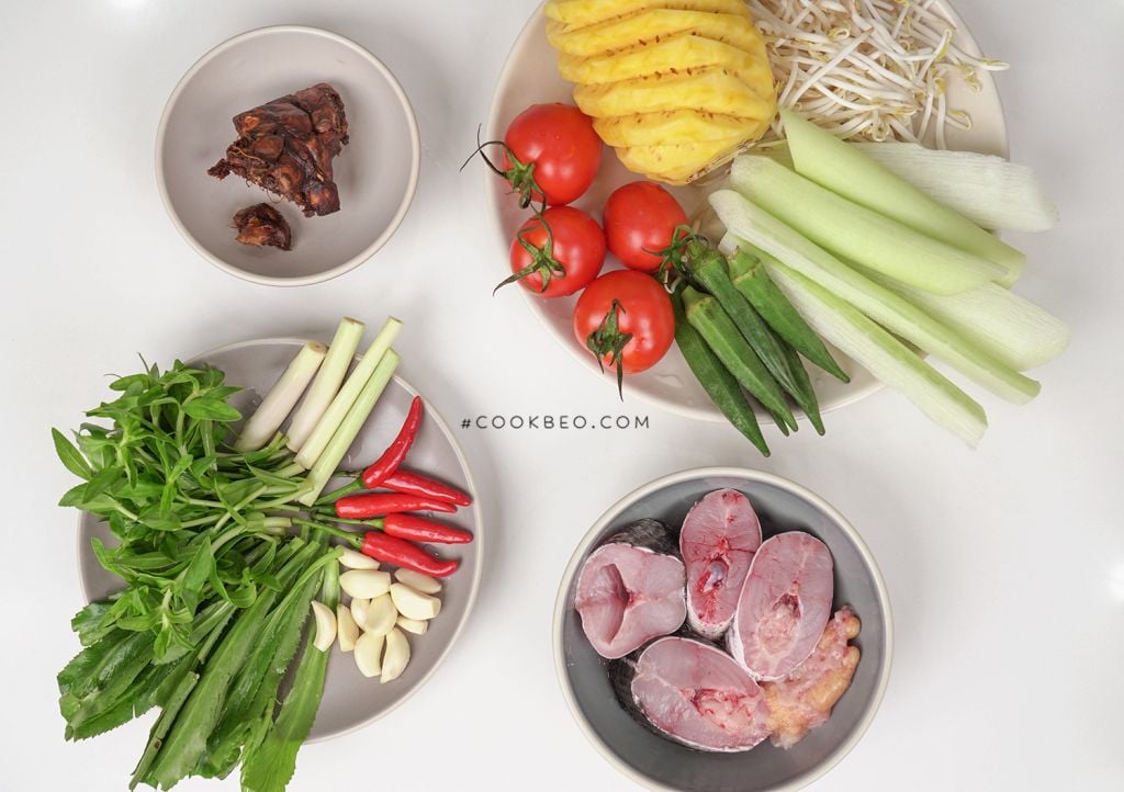 Nguyên liệu nấu canh chua cá lóc