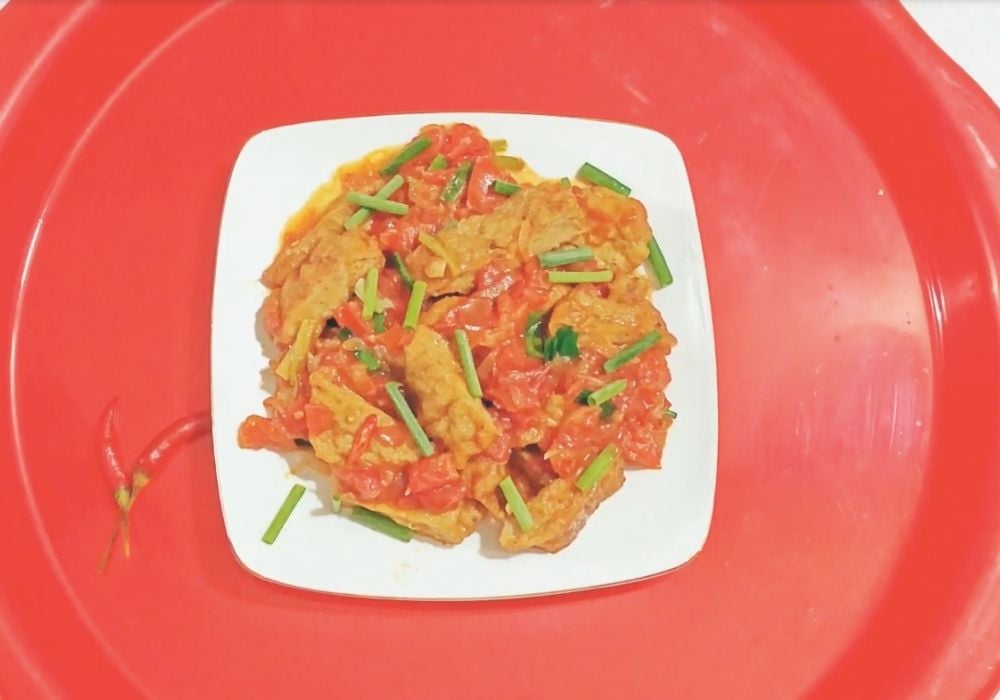 Món chả cá sốt cà chua