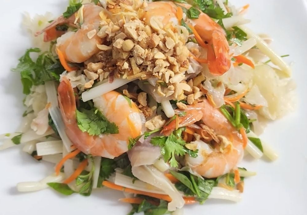 Gỏi nấm tuyết tôm thịt ngó sen