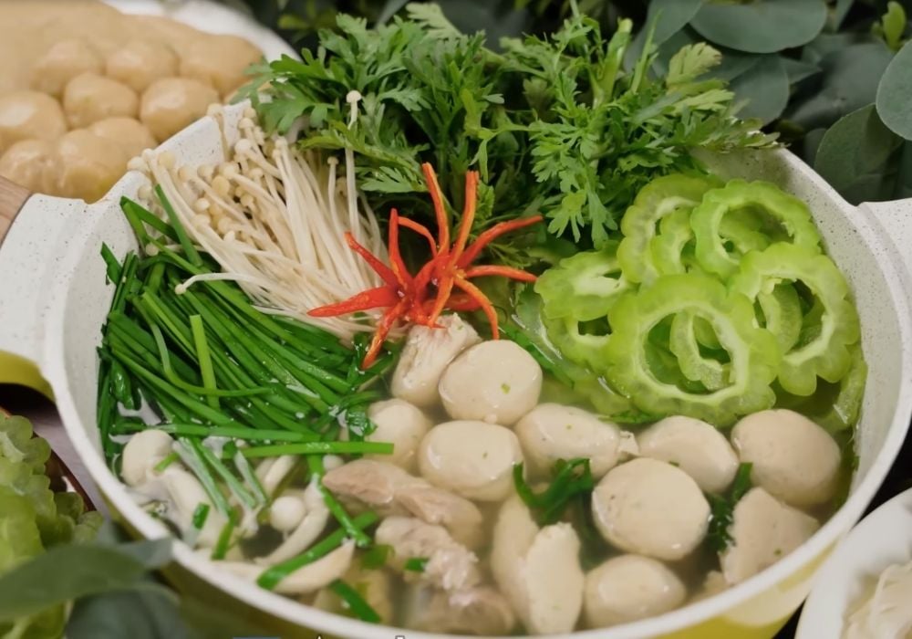 Lẩu cá thác lác khổ qua