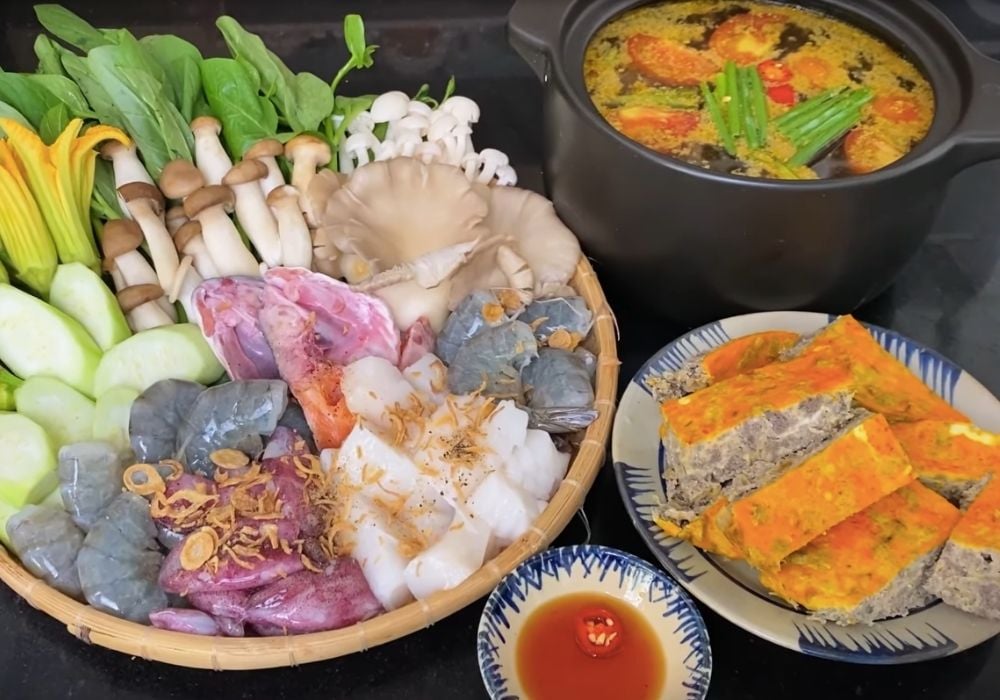 Lẩu cua đồng hải sản